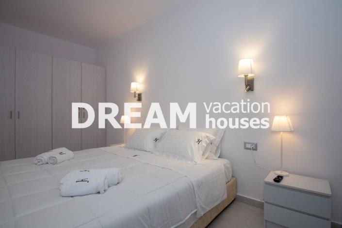 Image No.48-5 Bed Villa for sale