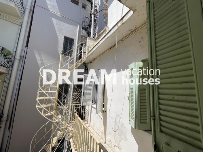 Image No.7-3 Bed House for sale