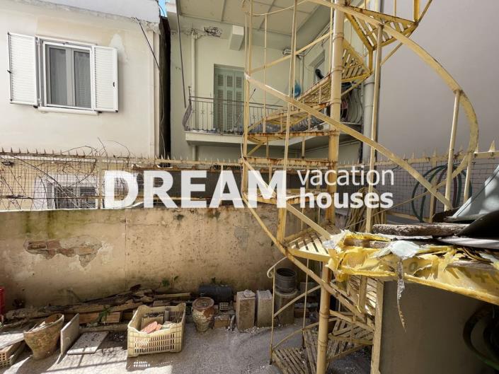 Image No.13-3 Bed House for sale