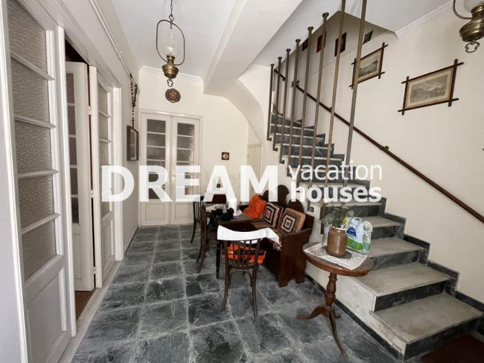 Image No.14-3 Bed House for sale