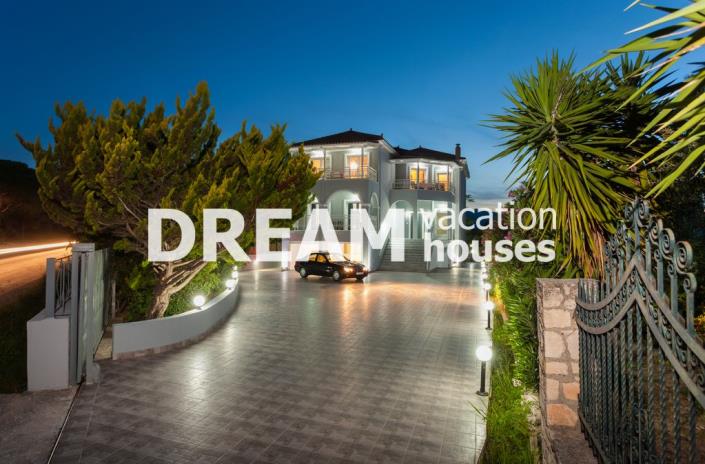 Image No.13-8 Bed Property for sale