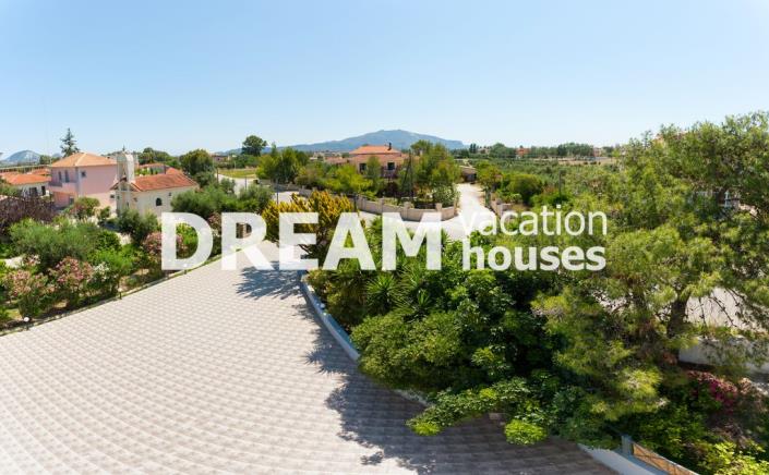 Image No.30-8 Bed Property for sale