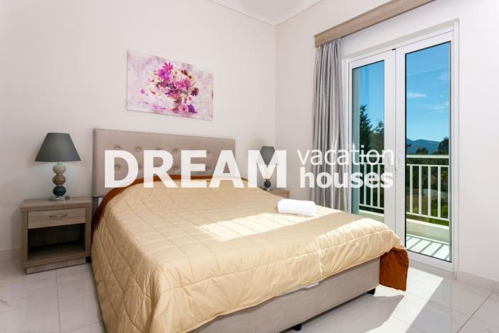 Image No.31-8 Bed Property for sale