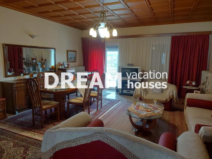 Image No.48-8 Bed Property for sale