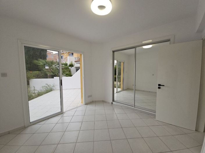 Image No.20-2 Bed Apartment for sale