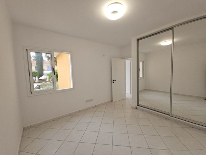 Image No.21-2 Bed Apartment for sale