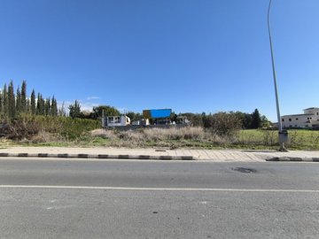 Commercial Land For Sale  in  Geroskipou