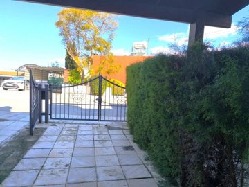 Apartment For Sale  in  Chlorakas