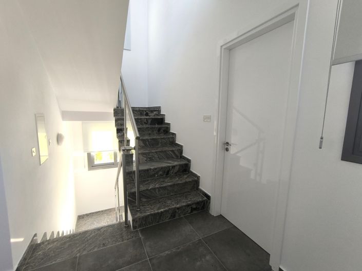 Image No.24-4 Bed Villa for sale