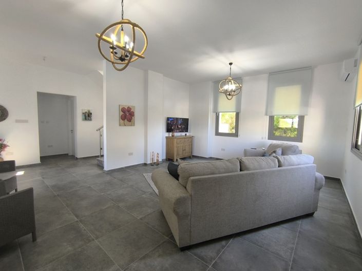 Image No.7-4 Bed Villa for sale