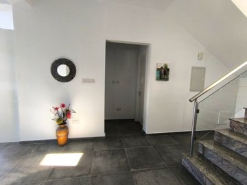 Detached Villa For Sale  in  Peyia - Sea Caves