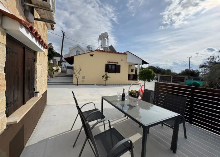 Image No.1-2 Bed Villa for sale