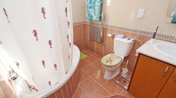 Image No.21-3 Bed Bungalow for sale