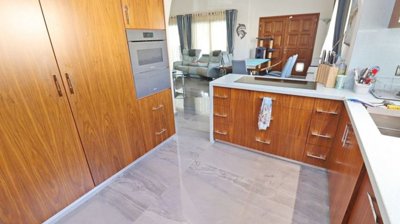 Bungalow For Sale  in  Tala