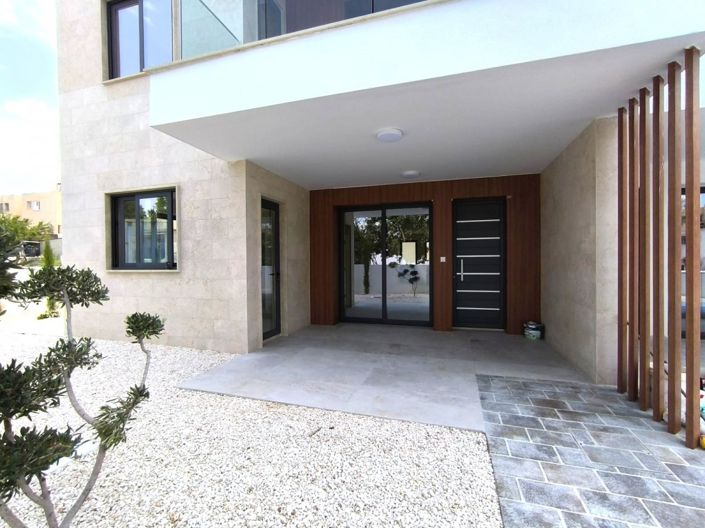 Image No.3-3 Bed Apartment for sale