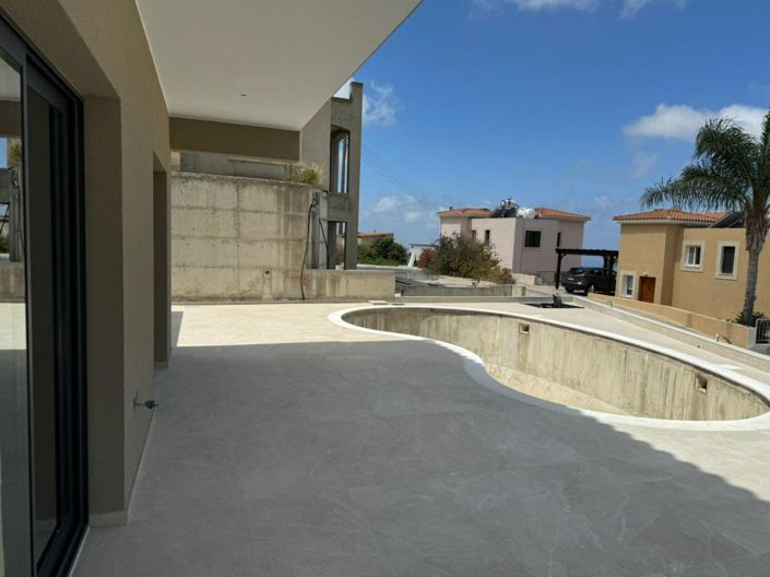 Image No.15-2 Bed Villa for sale