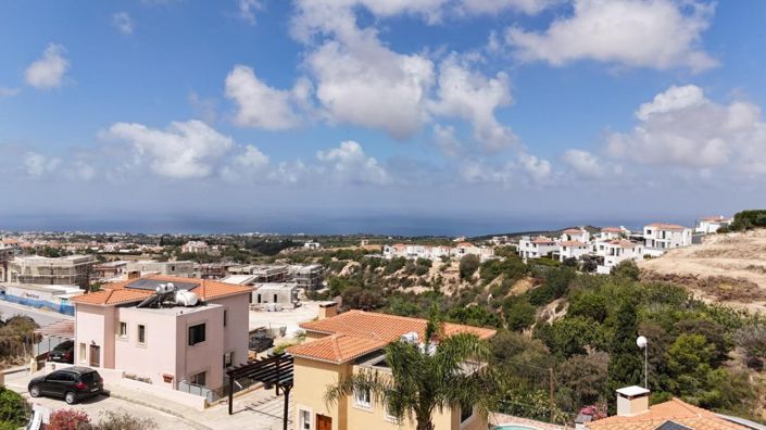 Image No.4-2 Bed Villa for sale