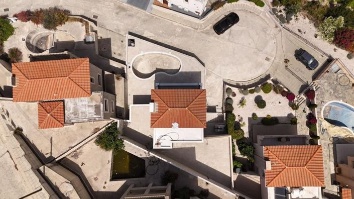 Image No.5-2 Bed Villa for sale