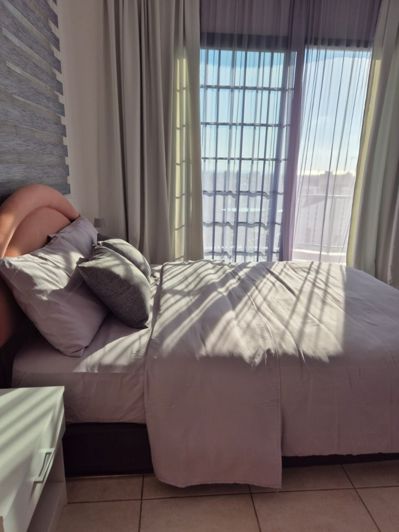 Image No.9-2 Bed Townhouse for sale