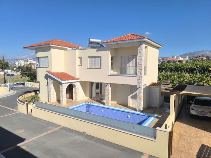 Image No.1-3 Bed Villa for sale