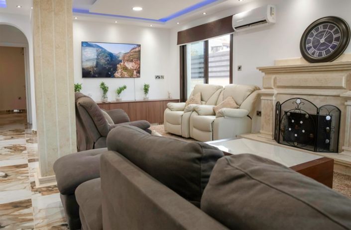 Image No.5-5 Bed Villa for sale