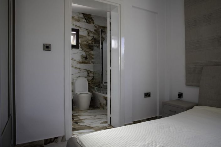 Image No.9-5 Bed Villa for sale