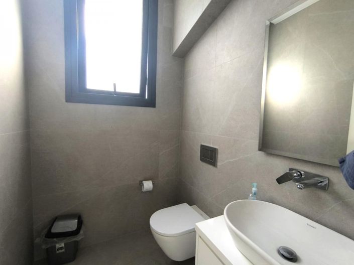 Image No.9-4 Bed Villa for sale