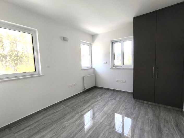 Image No.15-4 Bed Villa for sale