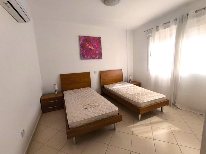 Image No.17-2 Bed Townhouse for sale