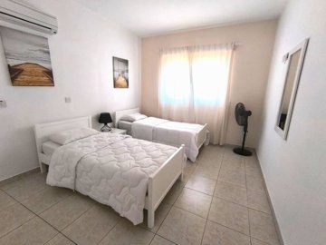 Apartment For Sale  in  Kato Paphos - Universal