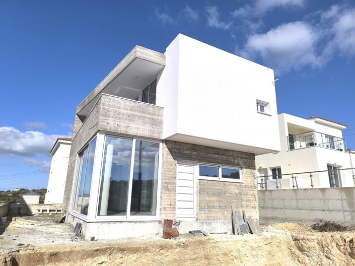 Image No.1-3 Bed Villa for sale