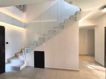 Detached Villa For Sale  in  Peyia