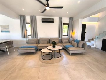 Detached Villa For Sale  in  Peyia