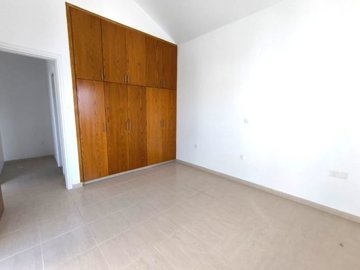 Detached Villa For Sale  in  Emba