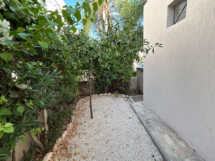 Image No.18-2 Bed Apartment for sale