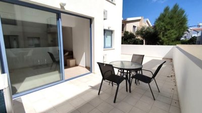 Building For Sale  in  Geroskipou