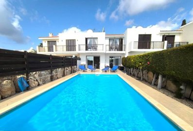 Town House For Sale  in  Peyia - Coral Bay