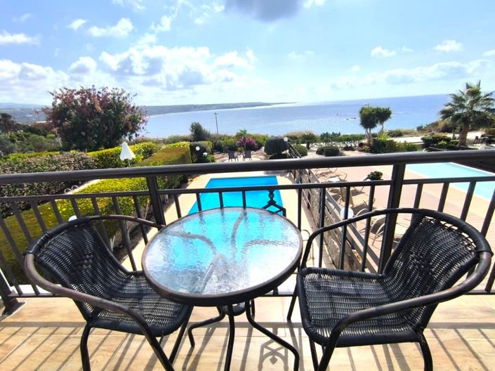 Image No.20-2 Bed Townhouse for sale