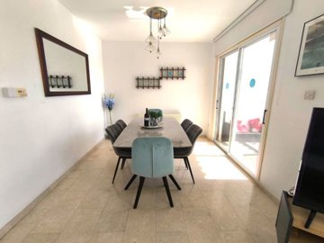 Town House For Sale  in  Peyia - Coral Bay