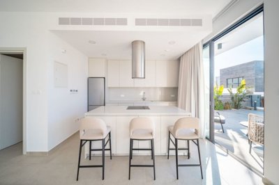 Detached Villa For Sale  in  Chlorakas