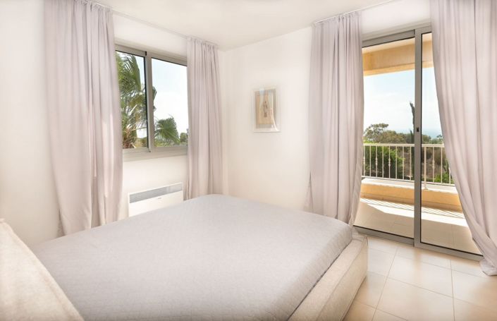 Image No.12-4 Bed Villa for sale