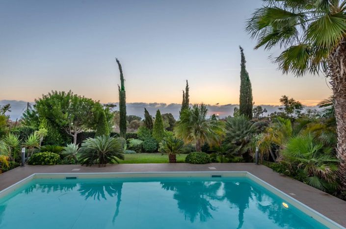 Image No.3-4 Bed Villa for sale