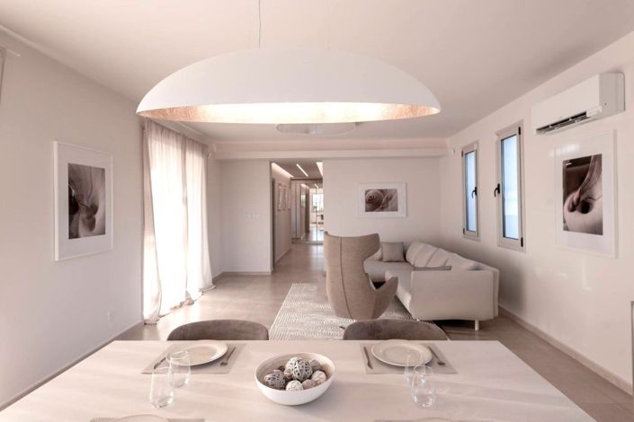 Image No.5-4 Bed Villa for sale