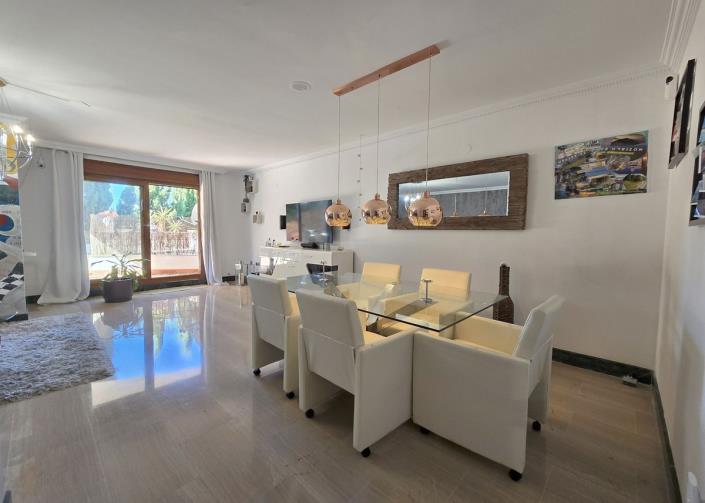 Image No.1-3 Bed Apartment for sale