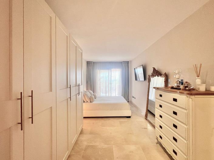 Image No.8-2 Bed Apartment for sale