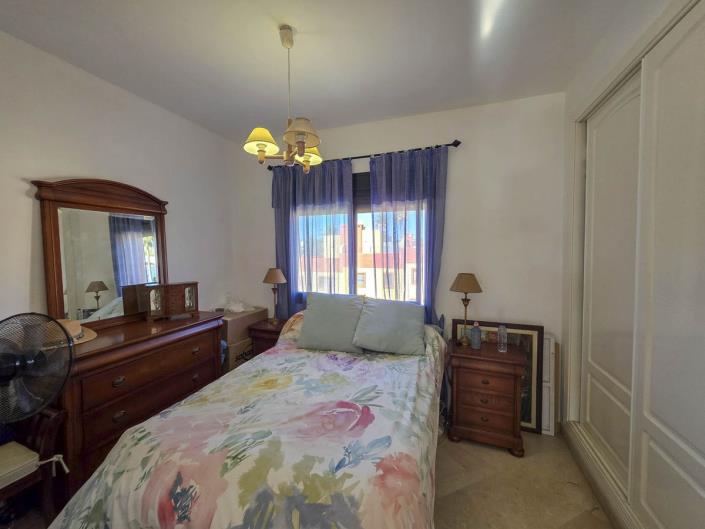 Image No.10-3 Bed Townhouse for sale