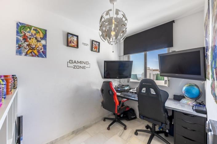 Image No.9-3 Bed Apartment for sale