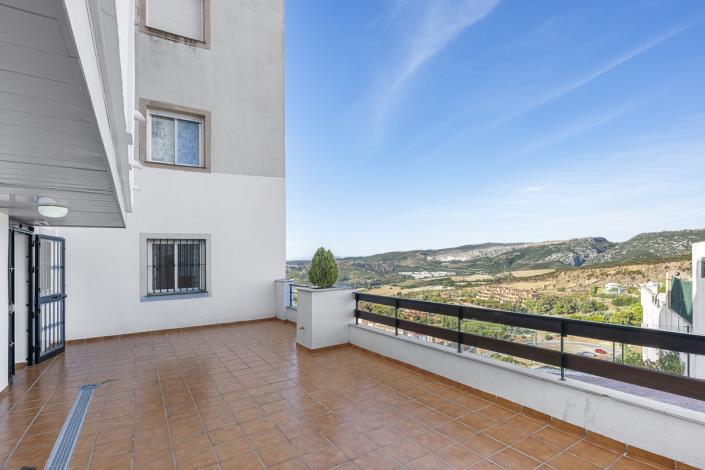 Image No.13-3 Bed Apartment for sale