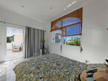 10-bb915d1cb19341576dcdc994b81ab9c5