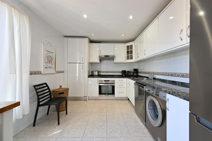 Image No.4-4 Bed Townhouse for sale